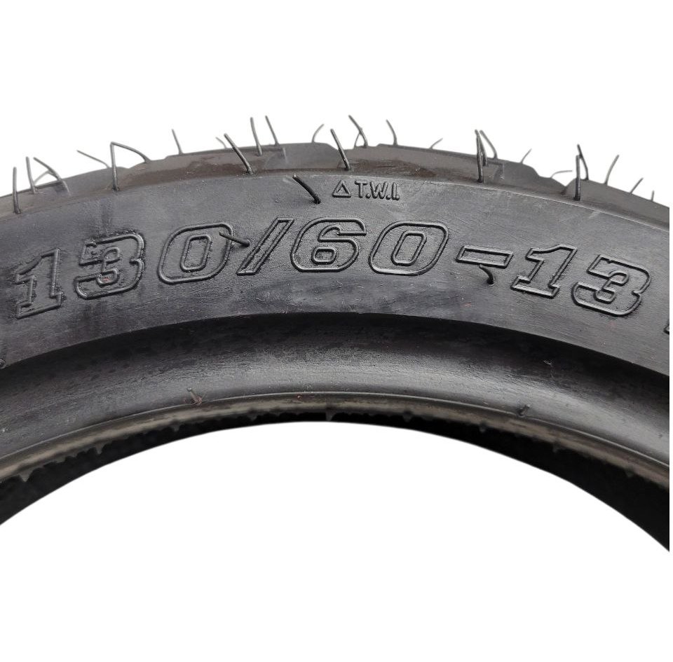 Мотошина  "13"  130/60-13  YX-952 / DS-061 напівшип, TL безкамерна