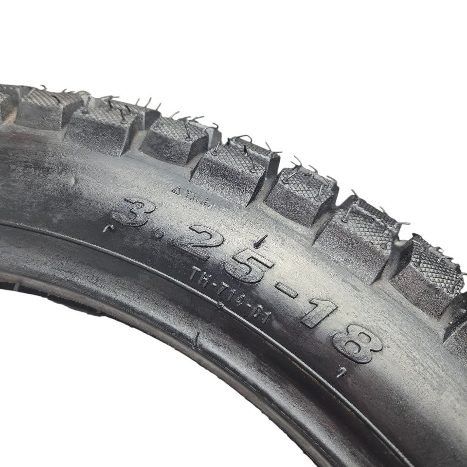 Мотошина  "18"  3.25-18  SY-M008 / TH-714  шипована, (TT) камерна