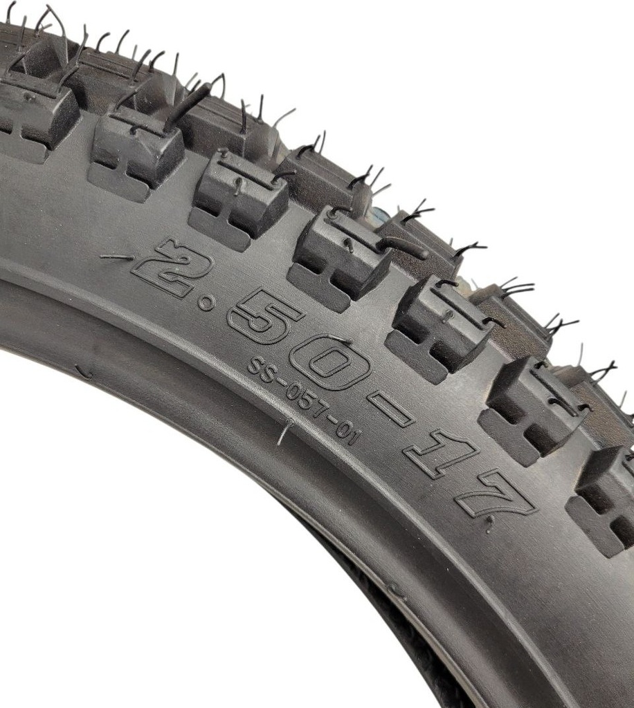 Покришка "17"  2.50-17  NORTH STAR  SS-057 шипована, (TT) камерна  